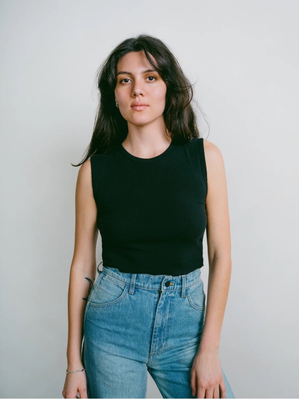 OZMA Tasi Crop in Black Size M